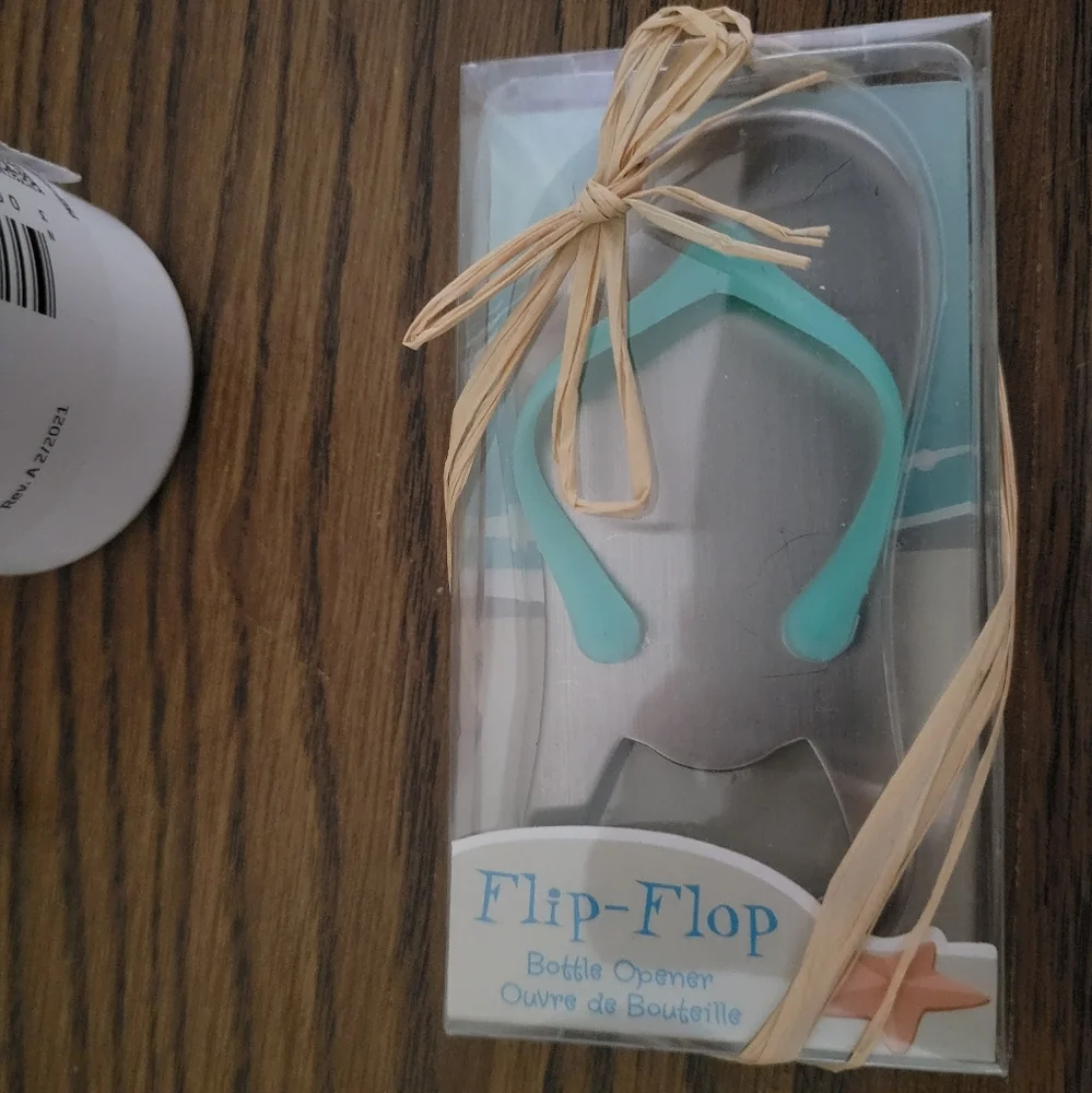 Nwt kate aspen flip flop bottle opener